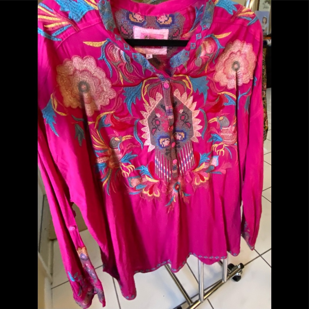 Johnny Was Hot pink embroidered long sleeve blouse